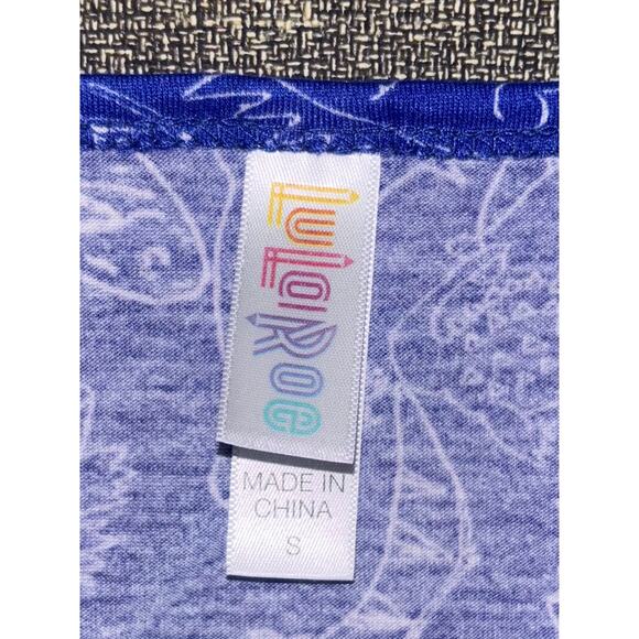 Lularoe women’s blue dinosaur classic t-shirt (size small) - Picture 2 of 7